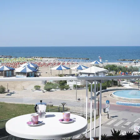 Solemare E ホテル